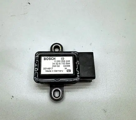 BMW 5 E39 ESP acceleration yaw rate sensor 34526753694 0014917
