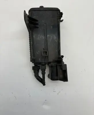 Active carbon filter fuel vapour canister
