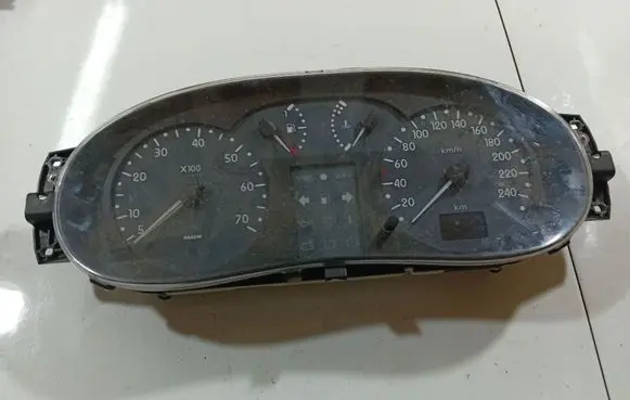 Renault Thalia I Speedometer (instrument cluster) 8200072506