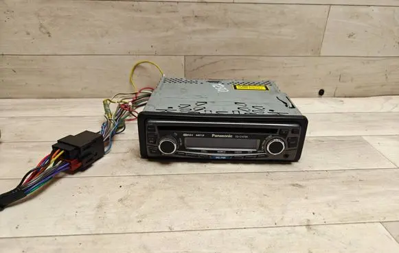 Mitsubishi Outlander Radio/CD/DVD/GPS head unit 