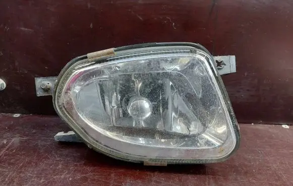 Mercedes-Benz E W211 Front fog light