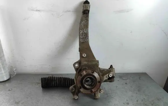 Volvo XC60 Front wheel hub 32298139