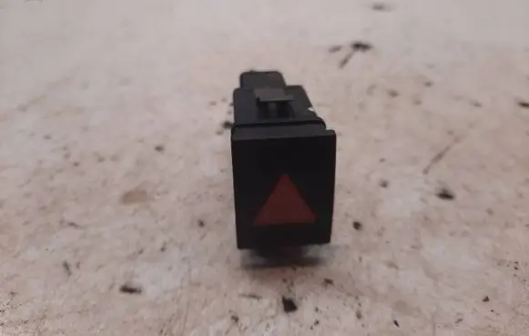 Volkswagen Polo Hazard light switch 6Q0953235A 24503