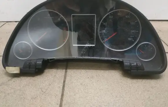 Audi A4 S4 B7 8E 8H Speedometer (instrument cluster) 8E0920982M