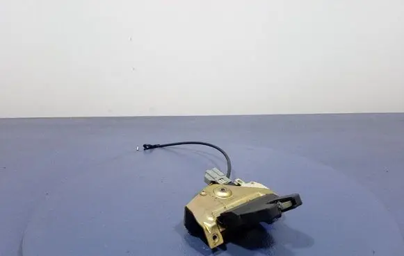 Volvo S60 Tailgate/trunk/boot lock/catch/latch 8652398