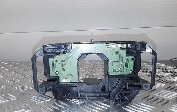 Volvo S60 Engine control unit/module 31334640