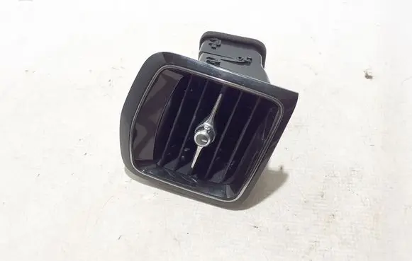 Dashboard side air vent grill/cover trim