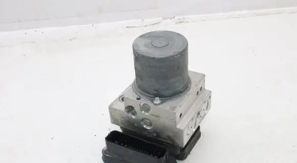 Audi Q7 4M ABS Pump 4M0907379R 4M0614517AC