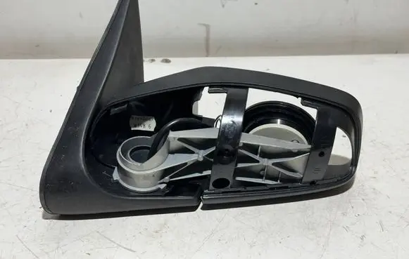 Front door electric wing mirror
