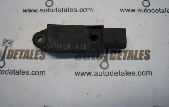 Mercedes-Benz E W211 Airbag deployment crash/impact sensor A0028202726