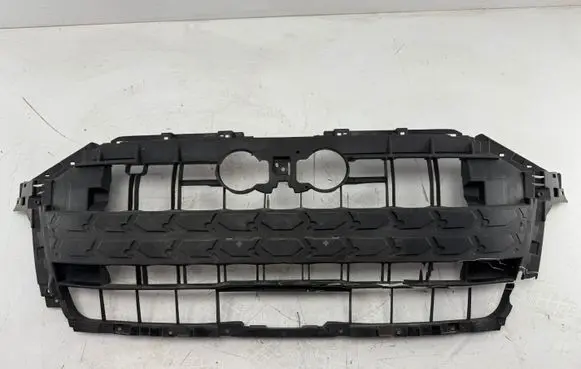 Audi A8 S8 D5 Front bumper upper radiator grill 4N0807233F