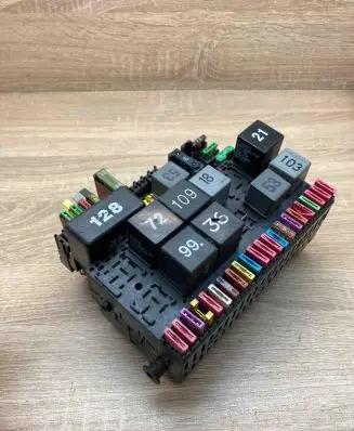 Volkswagen Sharan Fuse module 7M0937025D 357937039 D3LOA