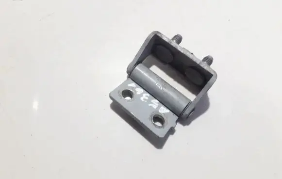 Mitsubishi Galant Tailgate/trunk/boot hinge