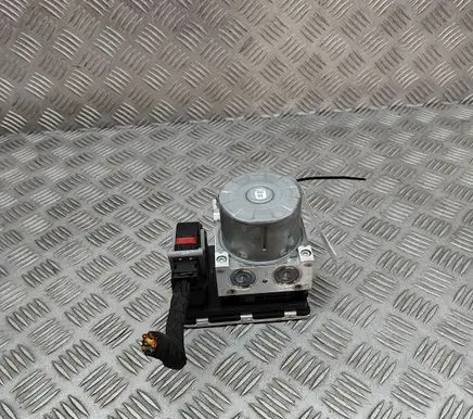 BMW 2 F44 ABS Pump 5A7F7E2 5A7F7E3