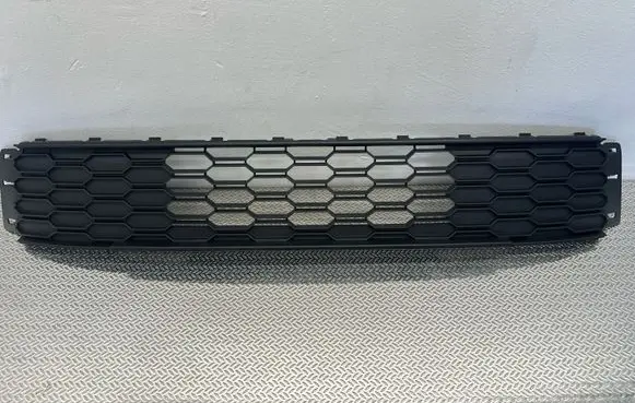 Skoda Fabia Mk3 (NJ) Front bumper lower grill 6V0853677E
