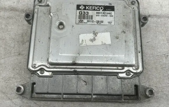 Hyundai i30 Engine control unit/module 391122B102 GFDA44CFS15000