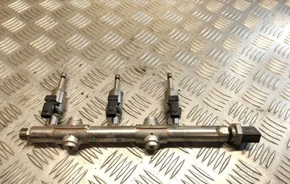 Volkswagen T-Roc Fuel main line pipe 04C133320F