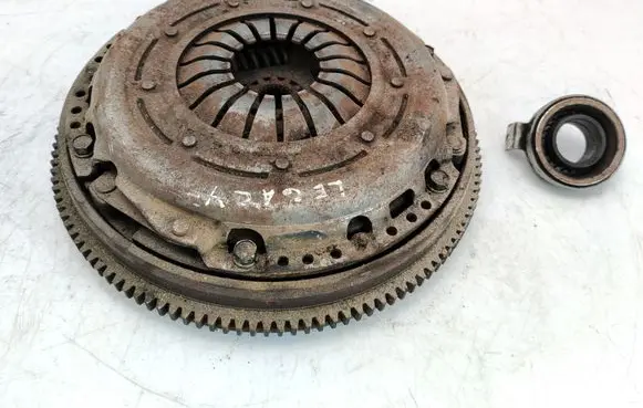 Subaru Legacy Clutch set kit 30100AA970 201878004162 000399