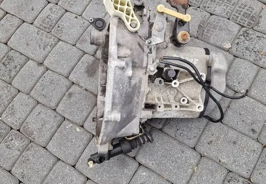Peugeot 207 CC Manual 5 speed gearbox 20CQ46