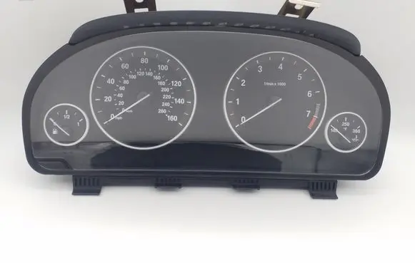 BMW 5 F10 F11 Speedometer (instrument cluster) 9249343 64997271 513525