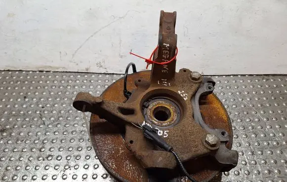 Renault Scenic III - Grand scenic III Front wheel hub spindle knuckle S25056505 400150053R