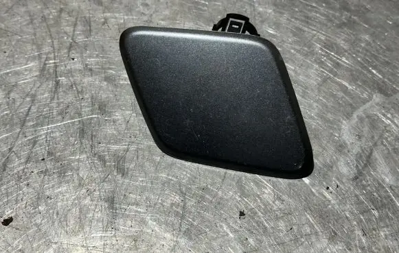 Nissan Murano Z50 Headlight washer spray nozzle cap/cover 
