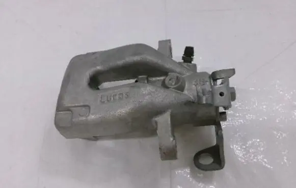 Peugeot 307 Front brake caliper 1607375680