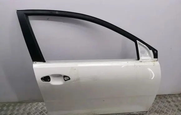 KIA Stonic Front door