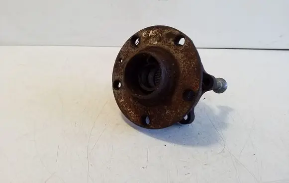 Rear wheel hub