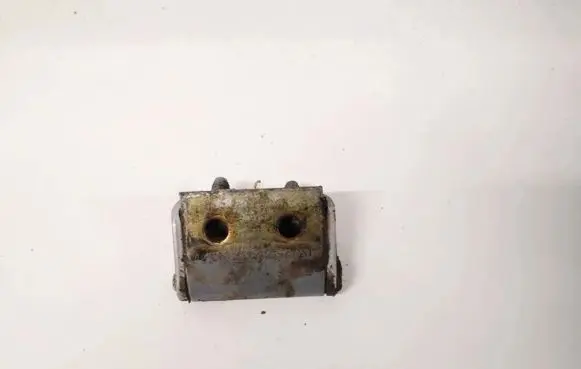 Mazda 626 Tailgate/trunk/boot hinge