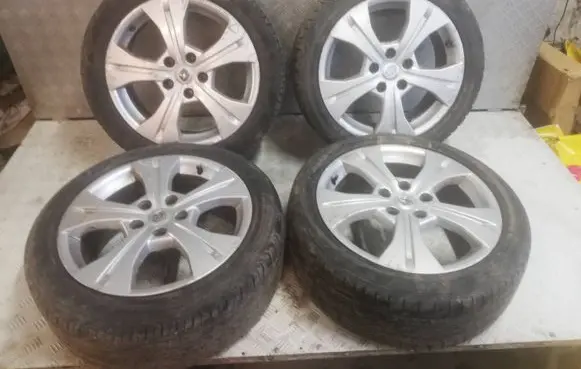 Renault Megane III R17 alloy rim 