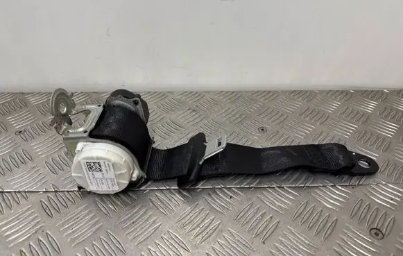 Alfa Romeo Giulia Rear seatbelt 01561160940