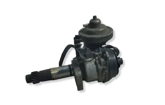 Mazda 626 Spark distributor T4T67771