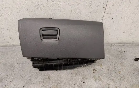 BMW 5 F10 F11 Glove box 51169166683 9166683 9205976