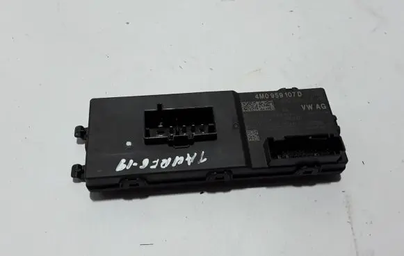 Tailgate/trunk control unit/module