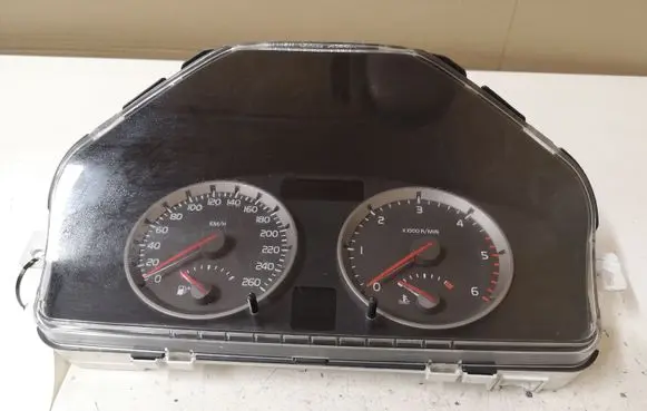 Volvo S40 Speedometer (instrument cluster) 8697035 30710071 0089788