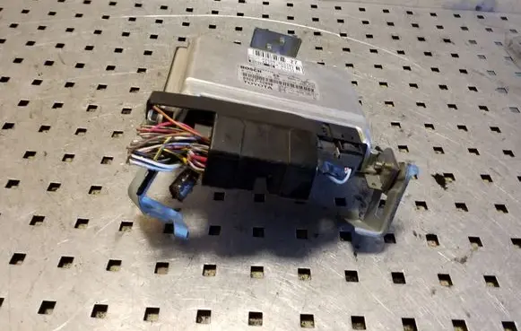 Toyota Yaris Engine control unit/module 8966152890 0281011128