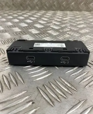 USB socket connector