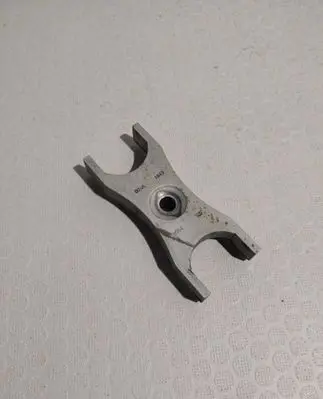 Skoda Superb B6 (3T) Fuel Injector clamp holder 03L216A V150