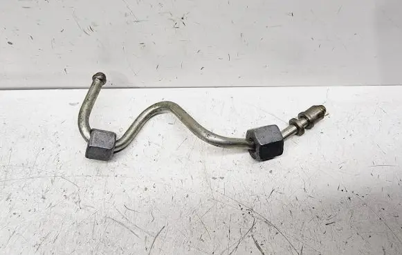 Fuel injector supply line/pipe