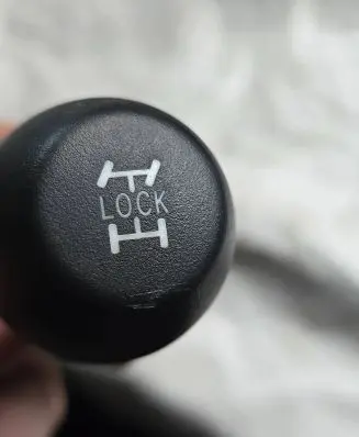 Traction control (ASR) switch
