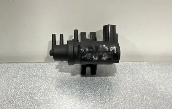 Mazda 3 II Turbo solenoid valve SH0318741