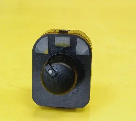 Audi A4 S4 B6 8E 8H Wing mirror switch 8E0959565