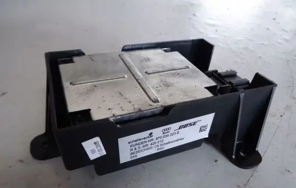 Audi A6 S6 C6 4F Sound amplifier 4F0035223