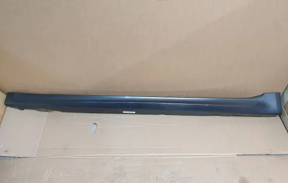BMW 5 G30 G31 Sill 8064743 5W5177 11368514