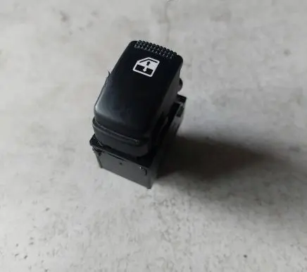 Hyundai Tucson JM Electric window control switch