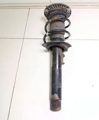 BMW 1 F20 F21 Front shock absorber with coil spring 3131679157503 679157503 14941510
