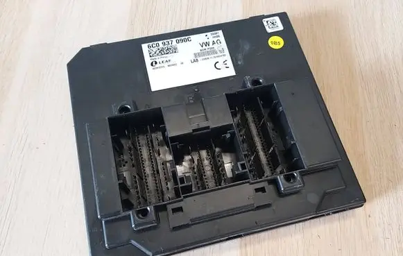 Skoda Fabia Mk3 (NJ) Comfort/convenience module 6C0937090C