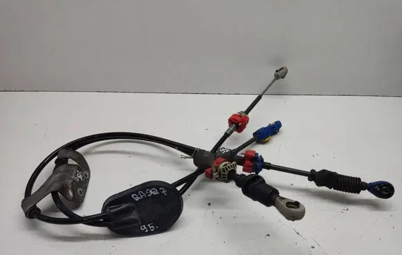 Nissan Qashqai Gear shift cable linkage 112112856