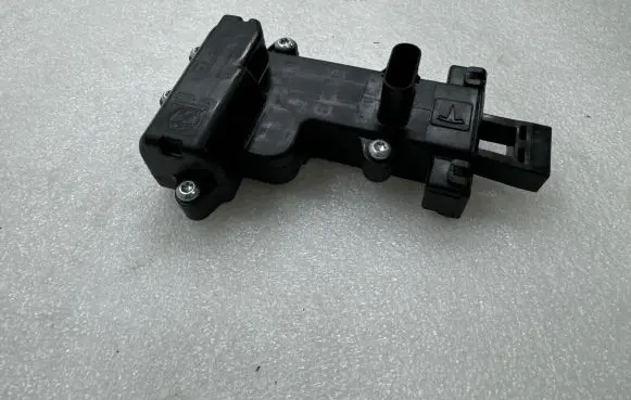 Tesla Model X Door control unit/module 104535300B
